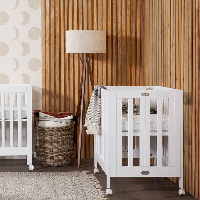 M6698W,Babyletto,Origami Mini Crib in White Finish