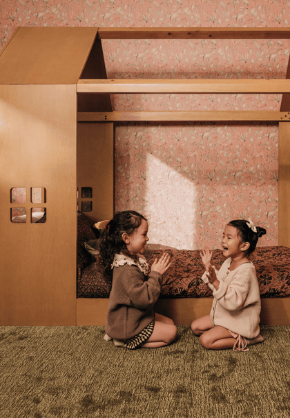 uchi house bed gif with two girls